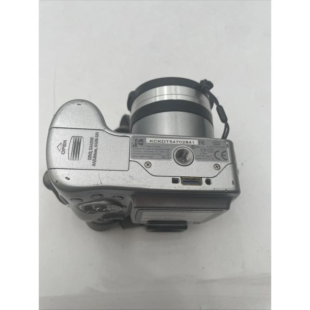 Kodak EasyShare Z740 5.0MP Digital Camera 10X Zoom+Battery+SD Card+Case-TESTED